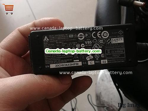 delta  19V 1.58A Laptop AC Adapter